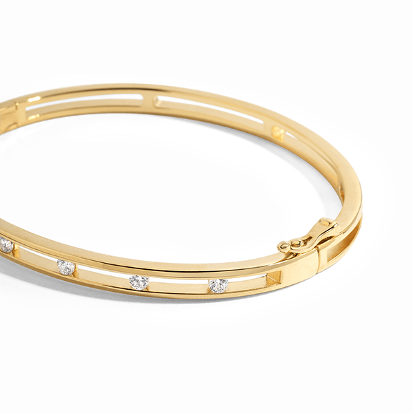 Luxury Jewelry Classic Channel Setting Round Cut White Sapphire Bangle Bracelet For Women