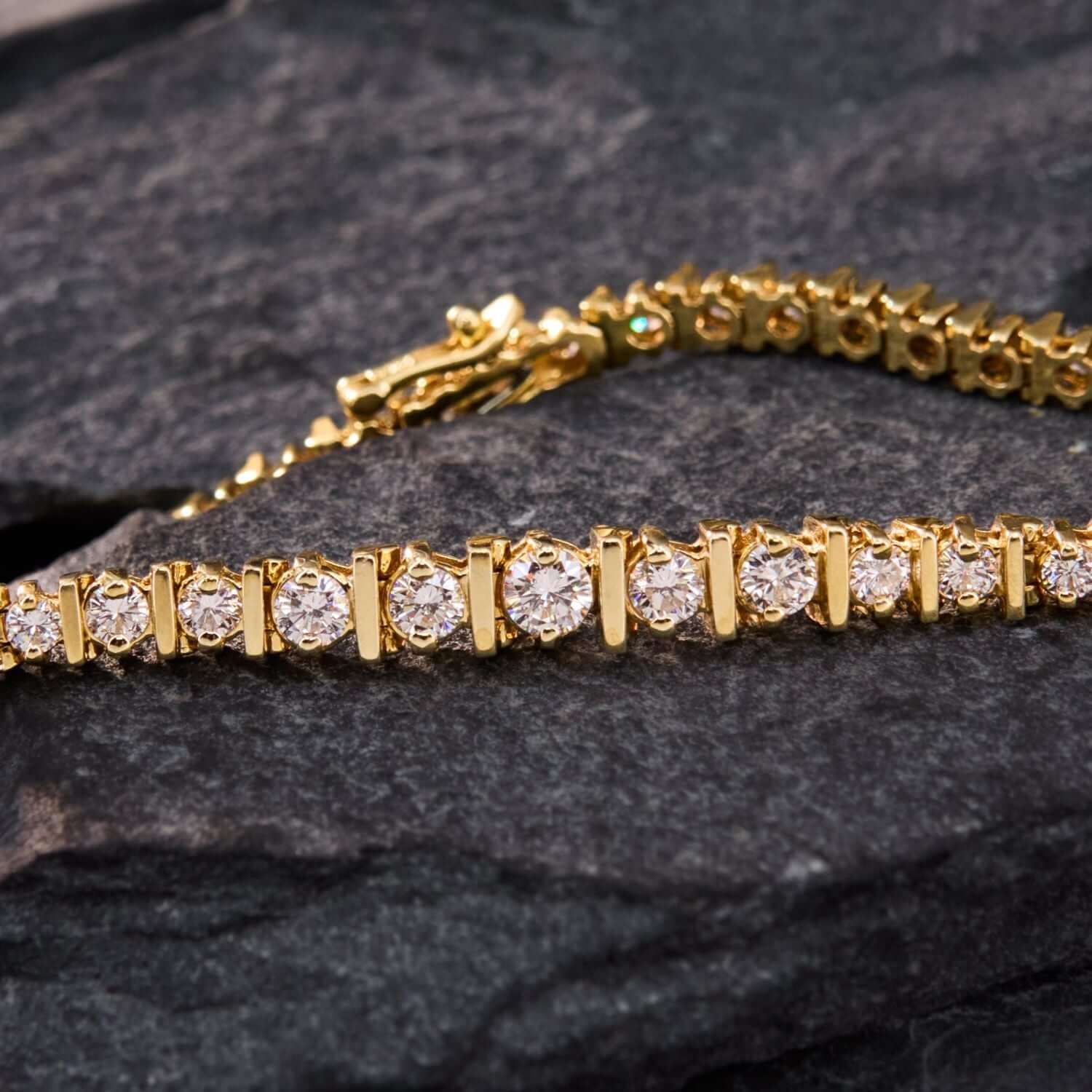 Luxury Jewelry Classic Round Cut White Sapphire Tennis Bracelet For Women