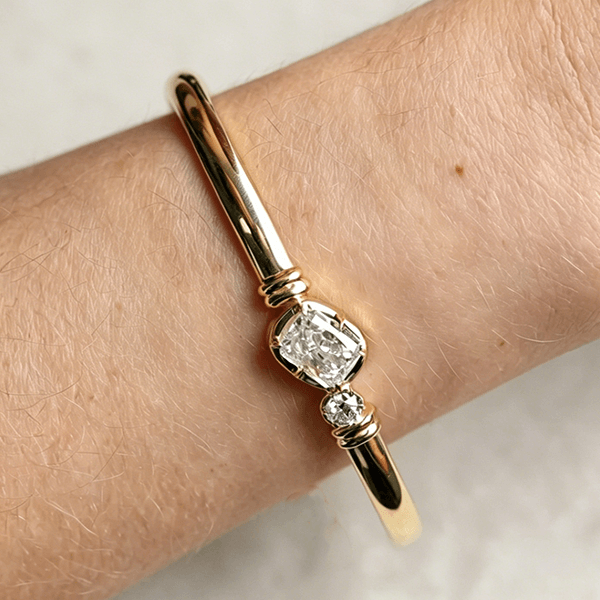 Luxury Jewelry Unique Design Golden Bezel Radiant & Round Cut White Sapphire Bangle Bracelet For Women