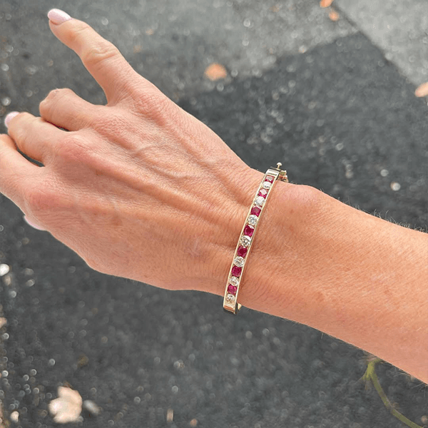 Luxury Jewelry Classic Golden Channel Setting Cushion & Round Cut Ruby White Sapphire Bangle Bracelet For Women