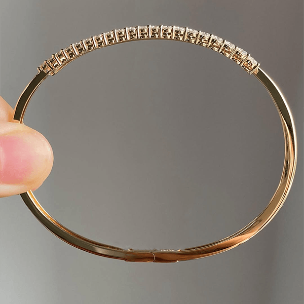 Fashion Open Design Golden Round Cut White Sapphire Bangle Bracelet For Women