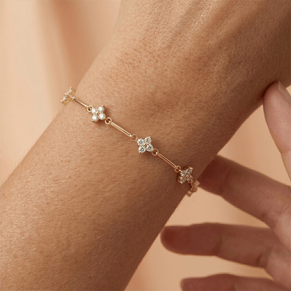 Fashion Cluster Design Yellow Gold Round Cut White Sapphire Layering Bracelet For Women
