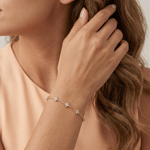 Fashion Cluster Design Yellow Gold Round Cut White Sapphire Layering Bracelet For Women
