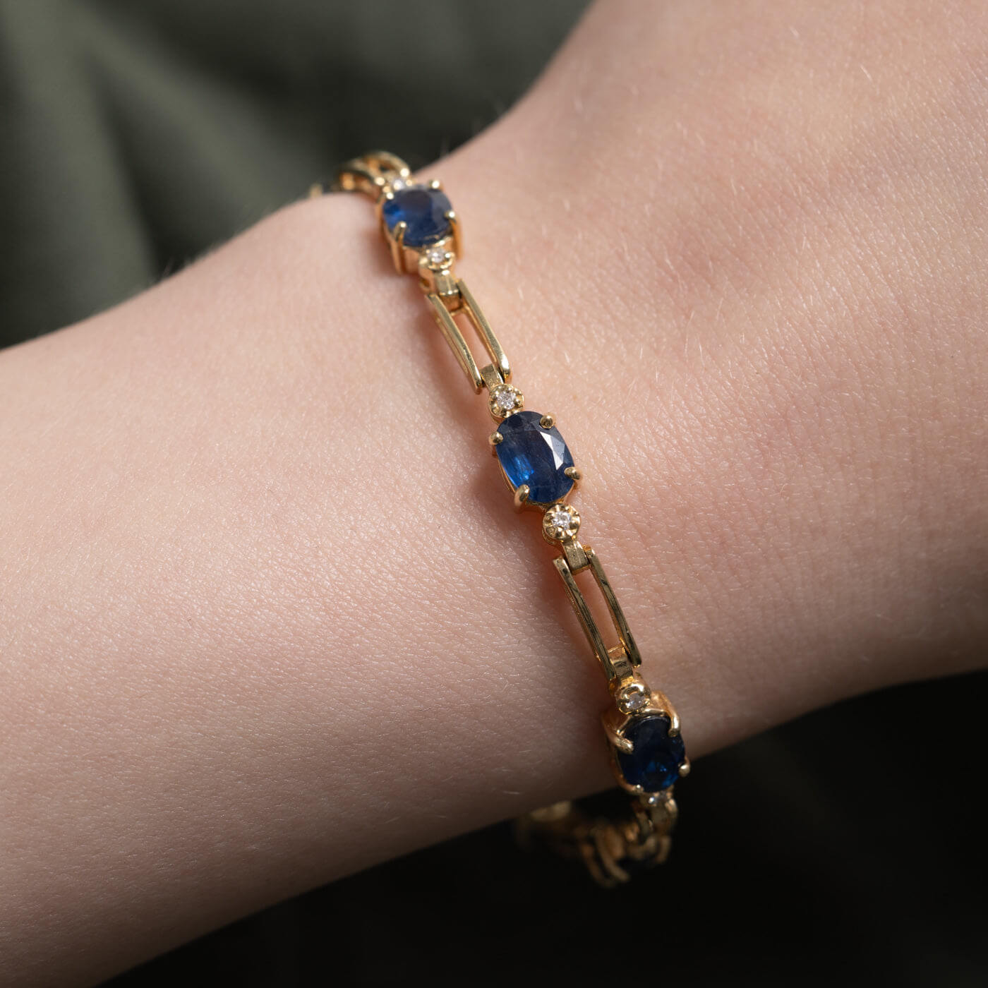 Vintage Yellow Gold Oval Cut Blue & White Sapphire Tennis Bracelet For Women