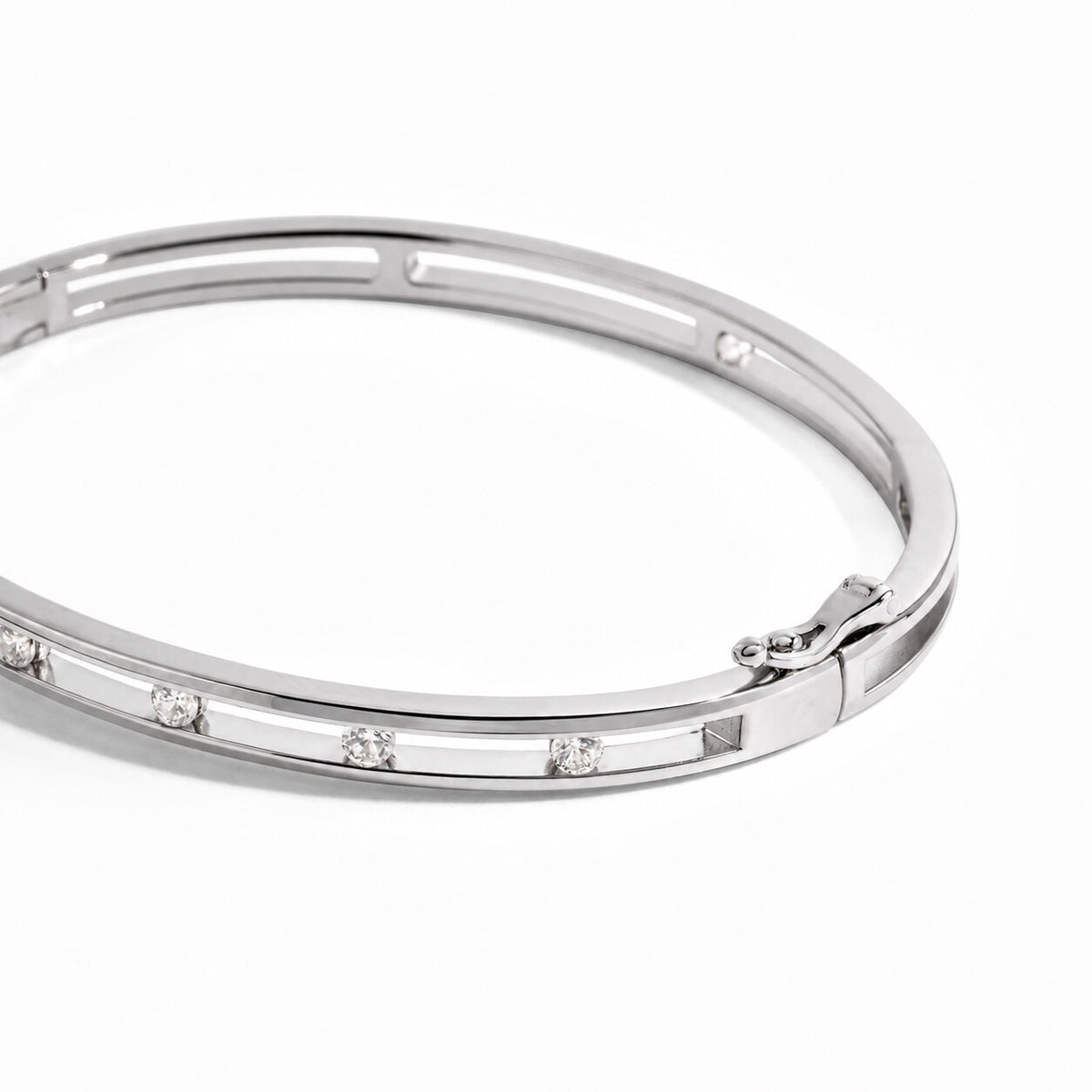 Luxury Jewelry Classic Channel Setting Round Cut White Sapphire Bangle Bracelet For Women