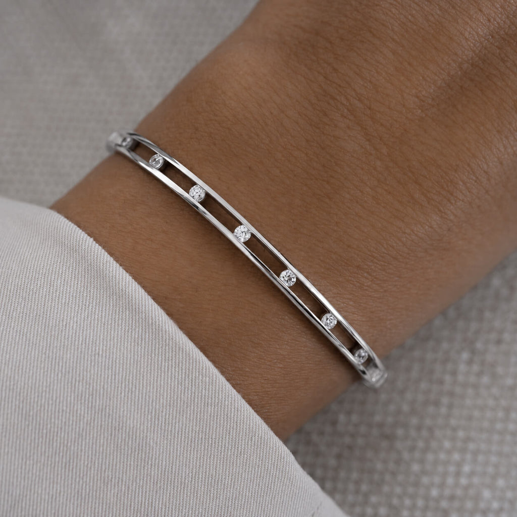 Luxury Jewelry Classic Channel Setting Round Cut White Sapphire Bangle Bracelet For Women