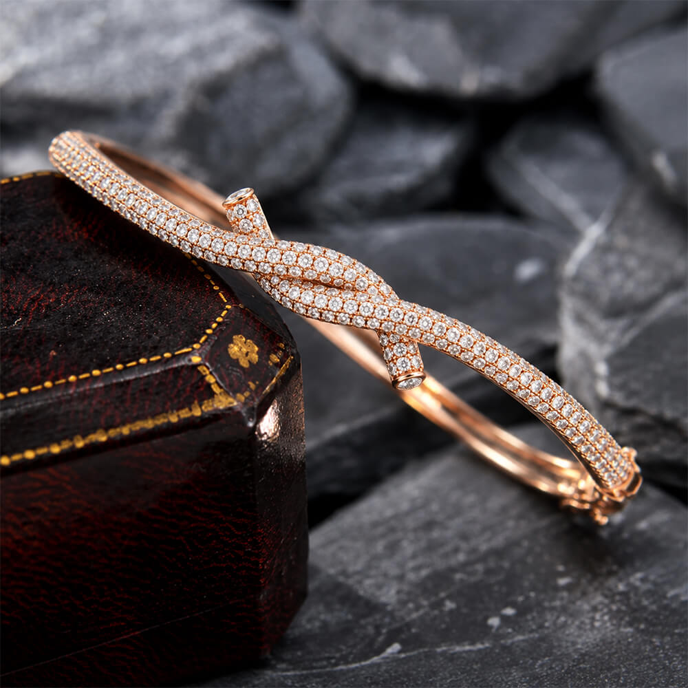 Luxury Jewelry Knot Design Pave Setting Rose Gold Round Cut White Sapphire Bangle Bracelet For Women
