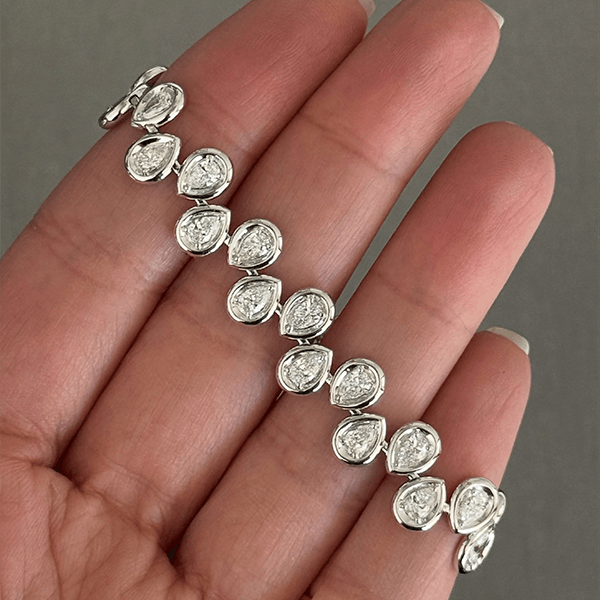 Luxury Jewelry Bezel Pear Cut White Sapphire Tennis Bracelet For Women