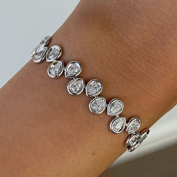 Luxury Jewelry Bezel Pear Cut White Sapphire Tennis Bracelet For Women