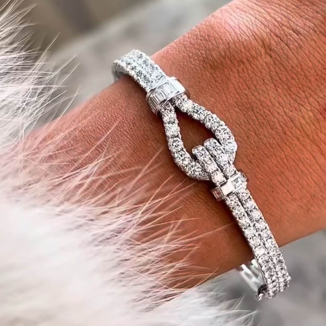 Luxury Jewelry Unique Design Round Cut White Sapphire Bangle Bracelet For Women