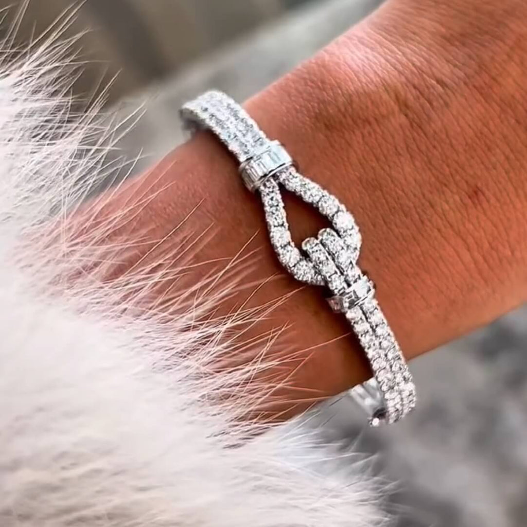 Luxury Jewelry Unique Design Round Cut White Sapphire Bangle Bracelet For Women