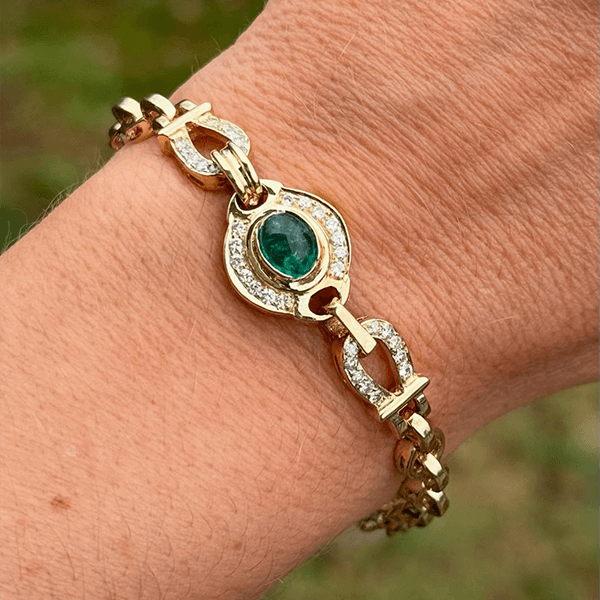 Vintage Yellow Gold Halo Bezel Oval Cut Emerald & White Sapphire Bracelet For Women