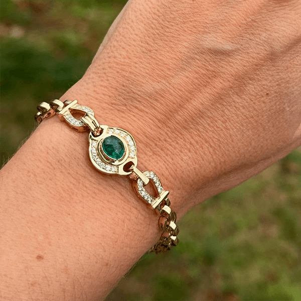Vintage Yellow Gold Halo Bezel Oval Cut Emerald & White Sapphire Bracelet For Women