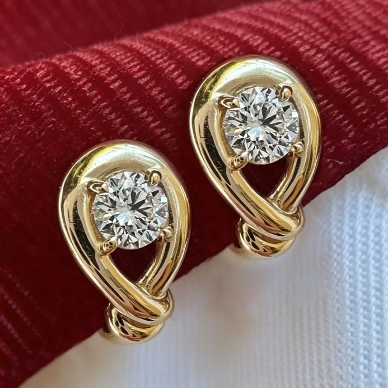 Vintage Knot Round Cut Moissanite Stud Earrings For Women In Yellow Gold