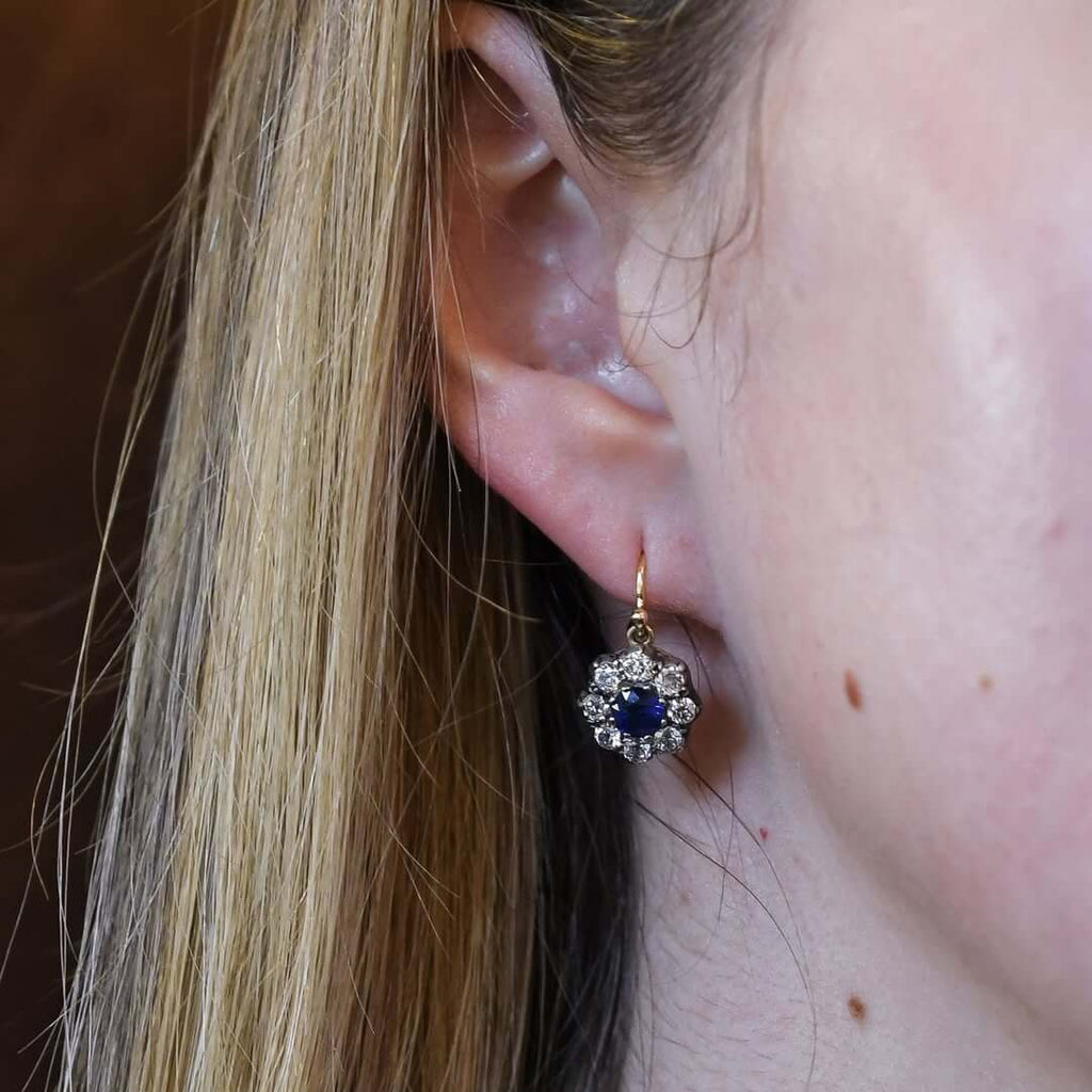 Luxury Jewelry Vintage Two Tone Flower Design Halo Round Cut Blue & White Sapphire Drop Earrings For Women