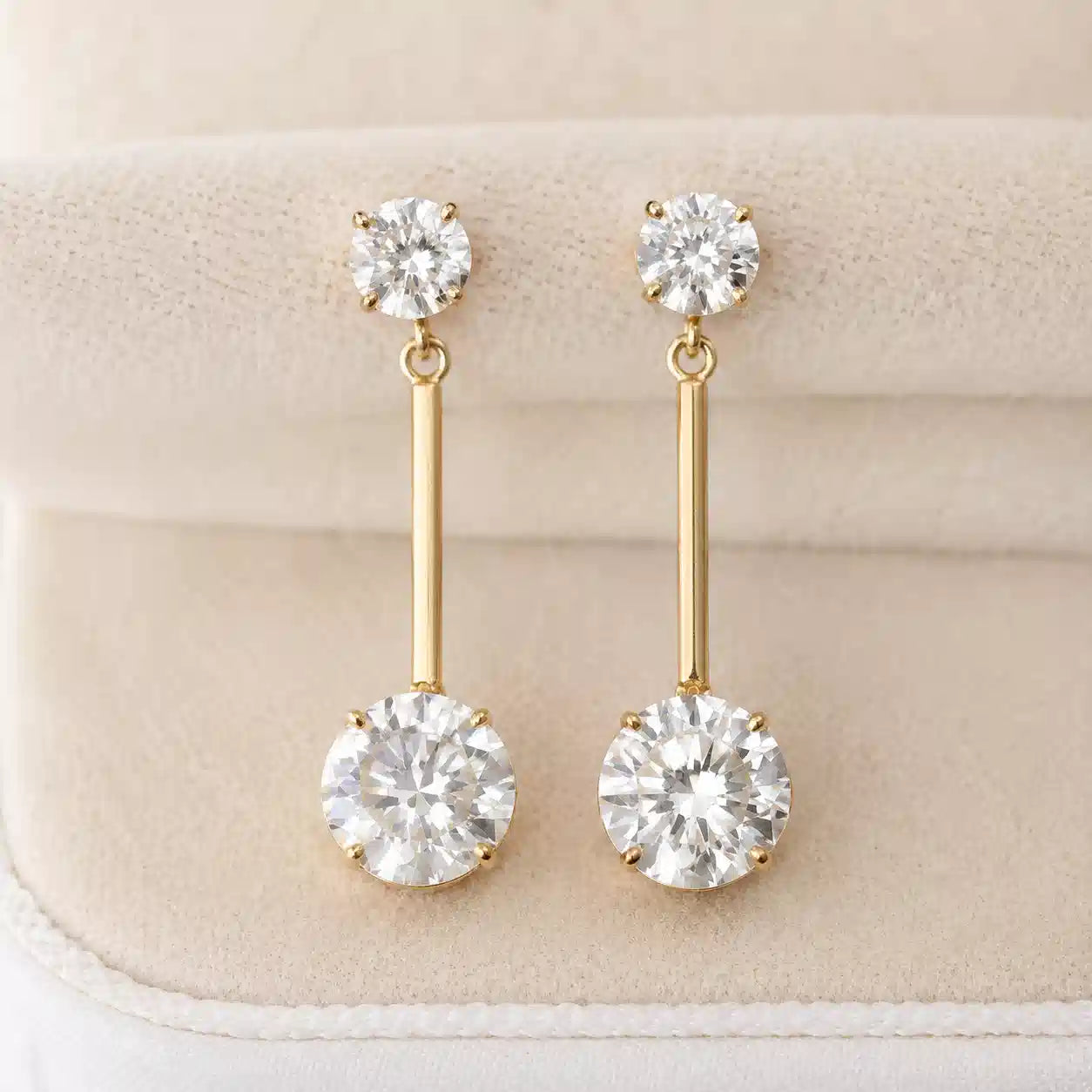 Luxury Jewelry Elegant Golden Round Cut White Sapphire Drop Earrings For Women