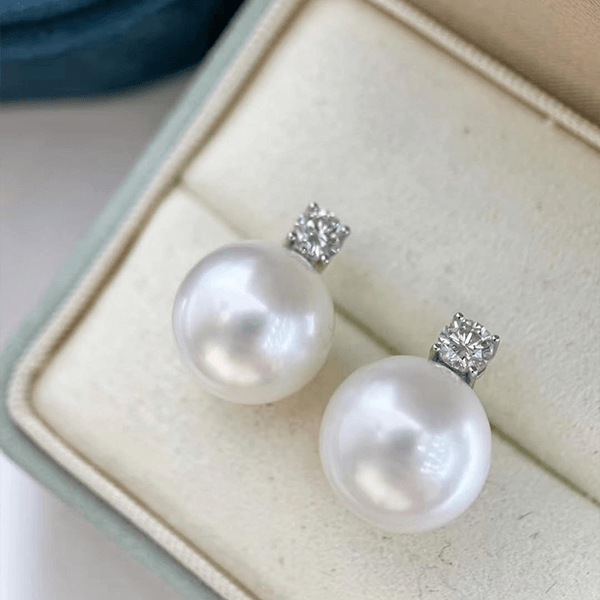 Luxury Jewelry Elegant Round Cut Pearl & White Sapphire Stud Earrings For Women