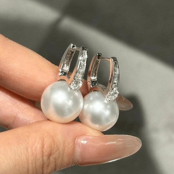 Luxury Jewelry Elegant Round Cut Pearl & White Sapphire Drop Earrings For Women