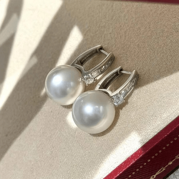 Luxury Jewelry Elegant Round Cut Pearl & White Sapphire Drop Earrings For Women