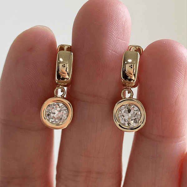 Luxury Jewelry Golden Bezel Round Cut White Sapphire Drop Earrings For Women