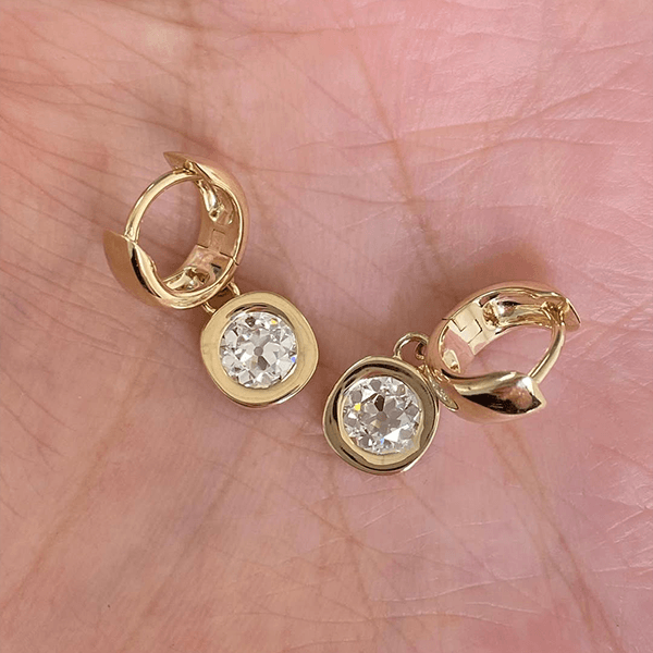 Luxury Jewelry Golden Bezel Round Cut White Sapphire Drop Earrings For Women