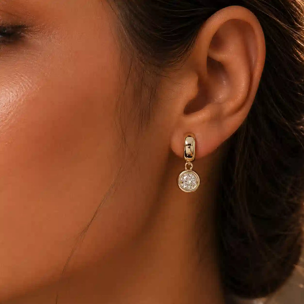 Luxury Jewelry Golden Bezel Round Cut White Sapphire Drop Earrings For Women