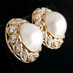 Luxury Halo Yellow Gold Round Cut Preal & White Sapphire Stud Earrings For Women