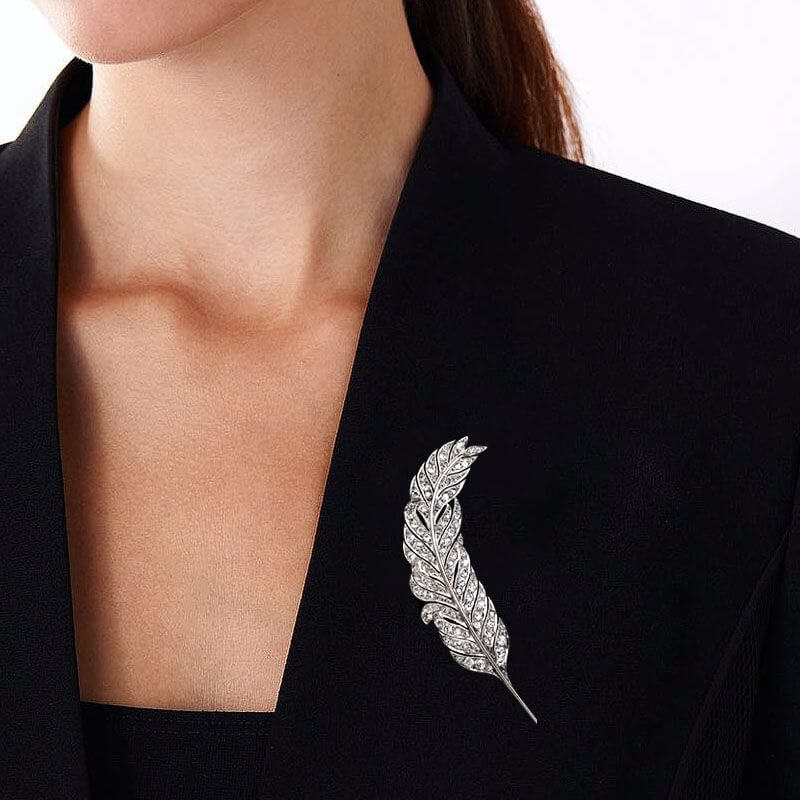 Vintage Feather Design Round Cut White Sapphire Brooch