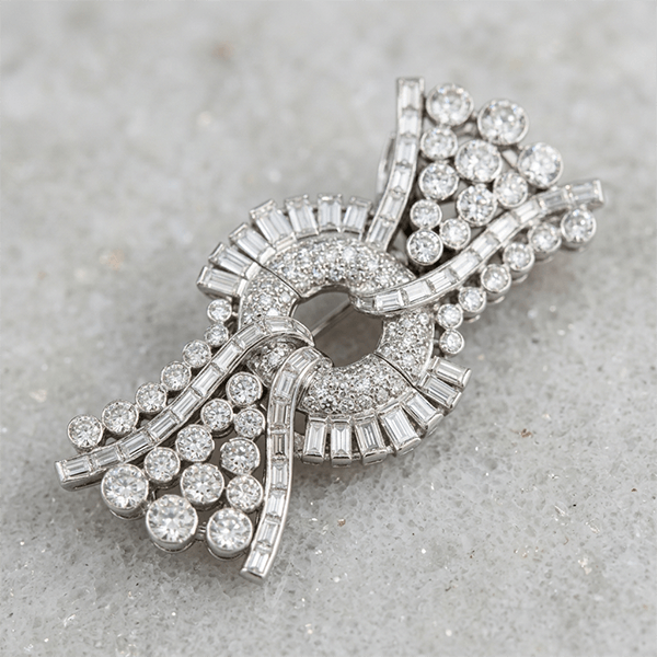 Luxury Jewelry Knot Design Round & Baguette Cut White Sapphire Pin Brooch