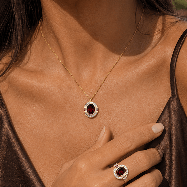 Luxury Jewelry Golden Bezel Oval Cut Garnet Sapphire Engagement Ring & Pendant Necklace Jewelry Sets