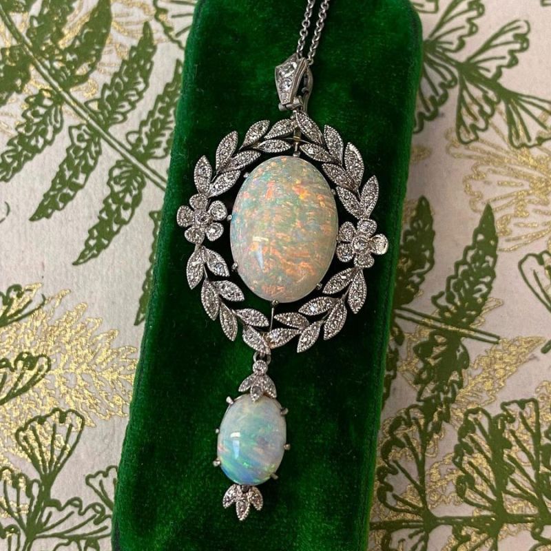 Vintage Milgrain Wreath Design Oval Cut Opal Pendant Necklace For Women Belovegrace