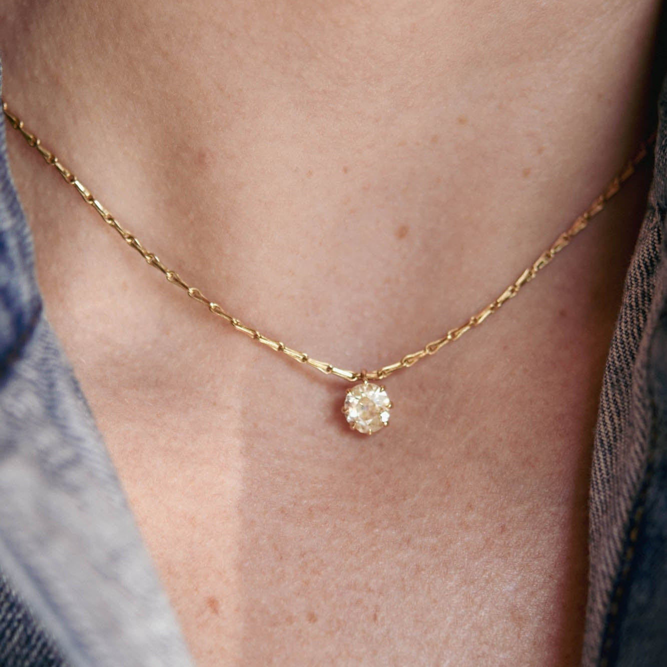 Gold Chain Solitaire Cushion Cut White Sapphire Pendant Necklace For Women