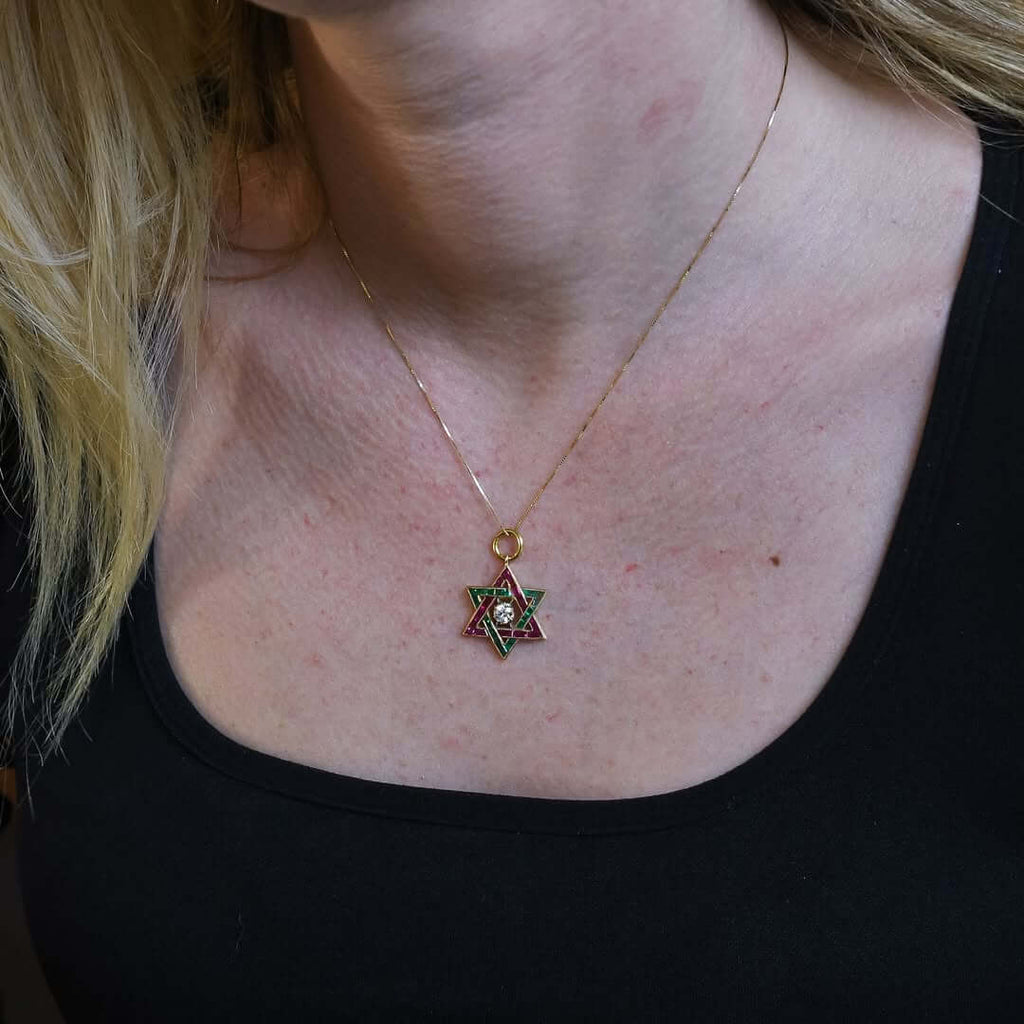 Luxury Jewelry Golden Star Design Round & Baguette Cut White & Emerald & Ruby Sapphire Pendant Necklace For Women