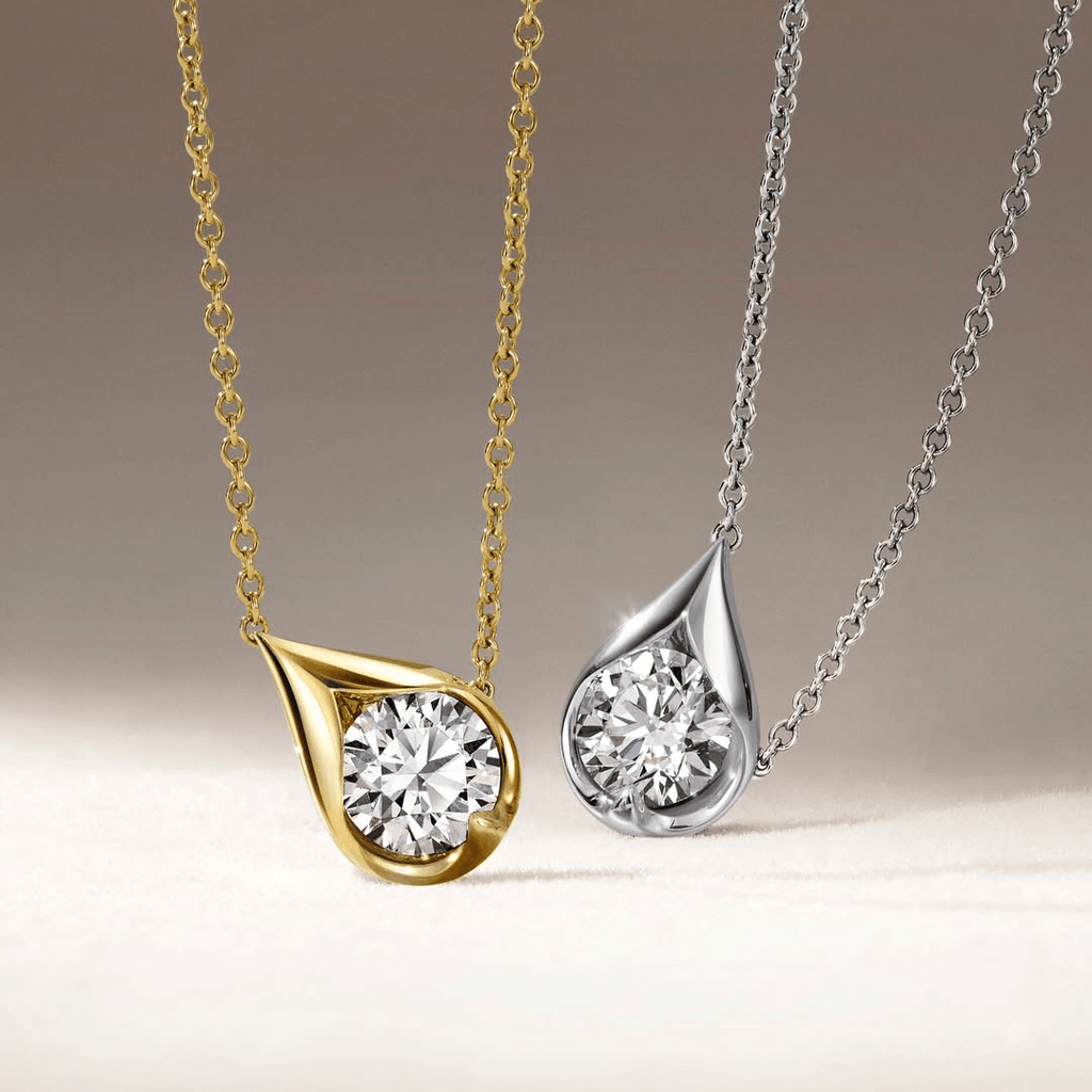 Luxury Jewelry Golden Solitaire Bezel Round Cut White Sapphire Pendant Necklace For Women