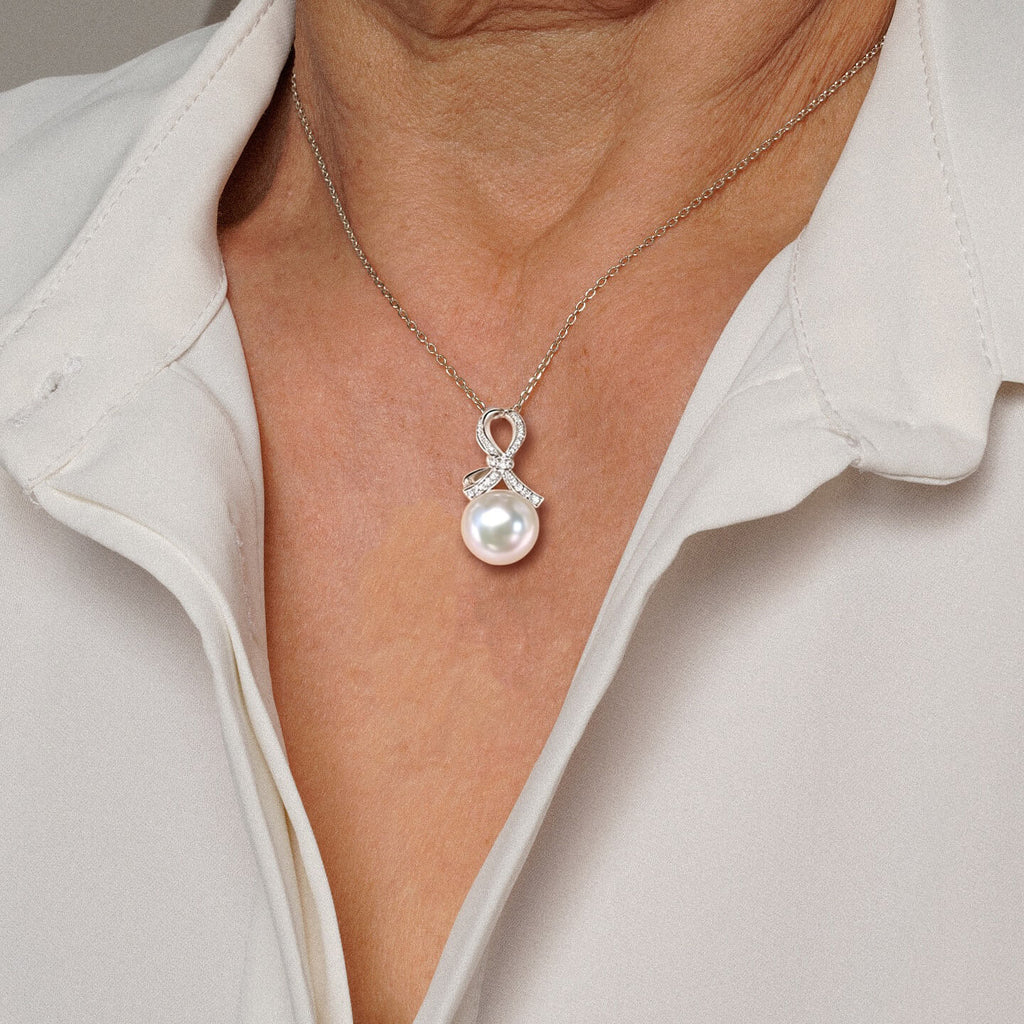 Luxury Jewelry Bow Knot Design Round Pearl Pendant Necklace For Women