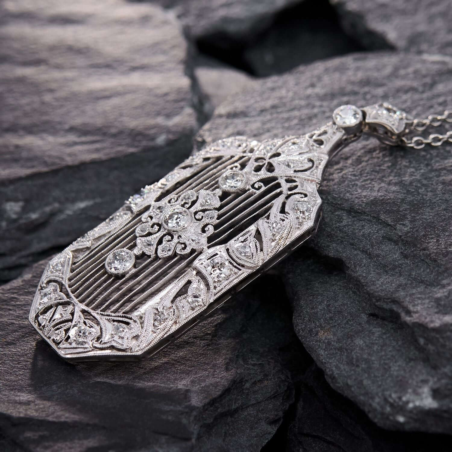 Luxury Jewelry Art Deco Filigree Round Cut White Sapphire Pendant Necklace For Women