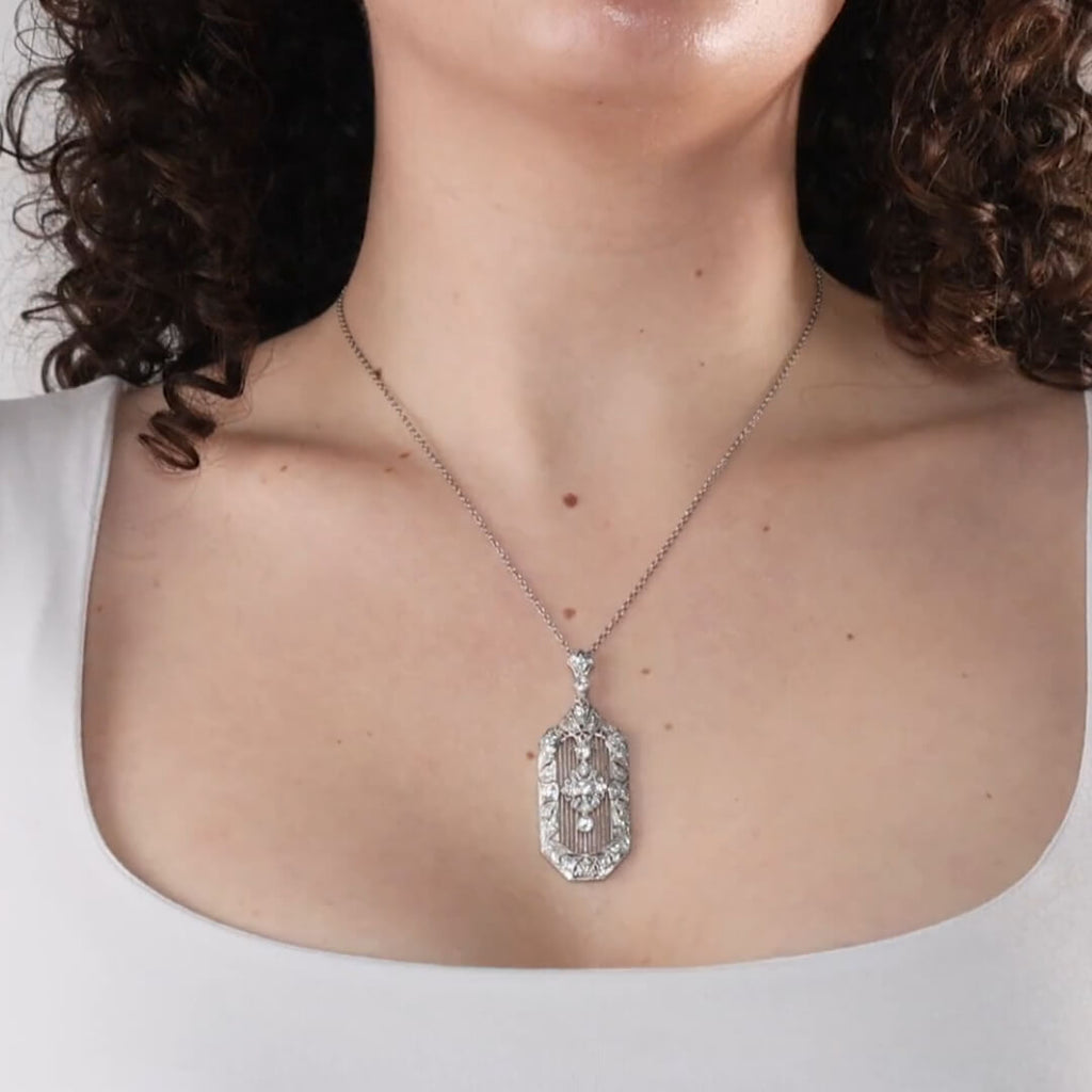 Luxury Jewelry Art Deco Filigree Round Cut White Sapphire Pendant Necklace For Women