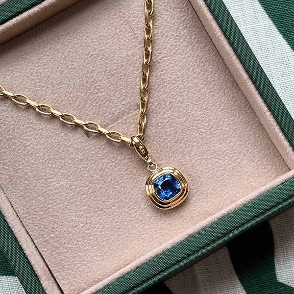 Fashion Solitaire Yellow Gold Bezel Cushion Cut Blue Sapphire Pendant Necklace For Women