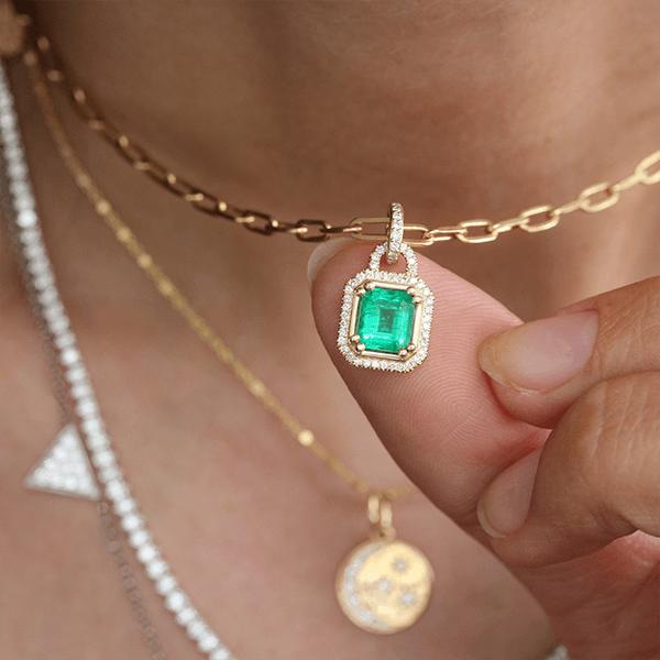 Lock Design Yellow Gold Halo Emerald Cut Emerald Sapphire Pendant Necklace For Women