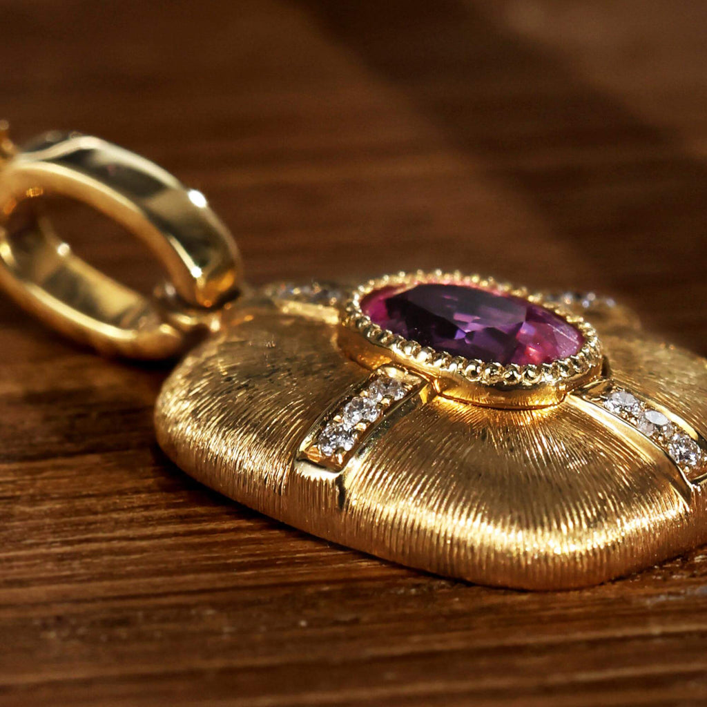 Vintage Yellow Gold Oval Cut Pink Sapphire Pendant Necklace For Women