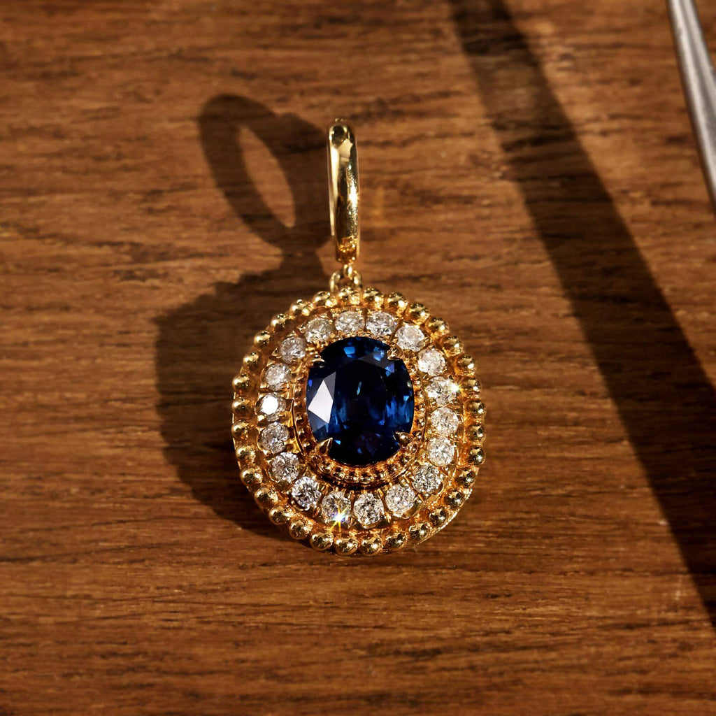 Vintage Halo Yellow Gold Oval Cut Blue Sapphire Pendant Necklace For Women