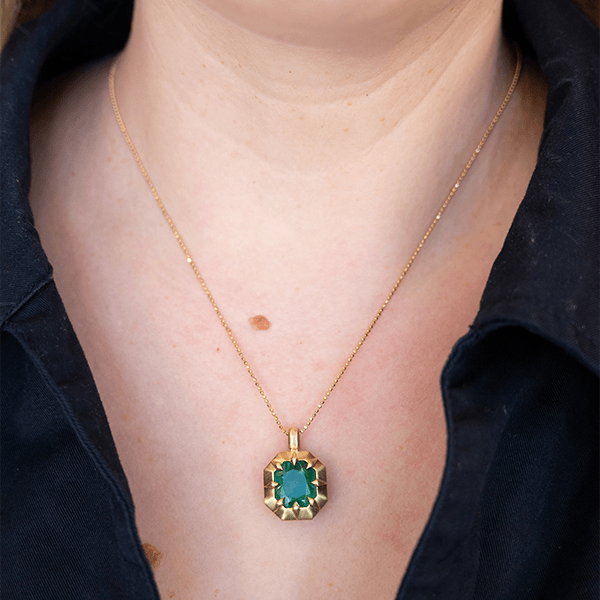 Vintage Yellow Gold Emerald Cut Emerald Sapphire Pendant Necklace For Women