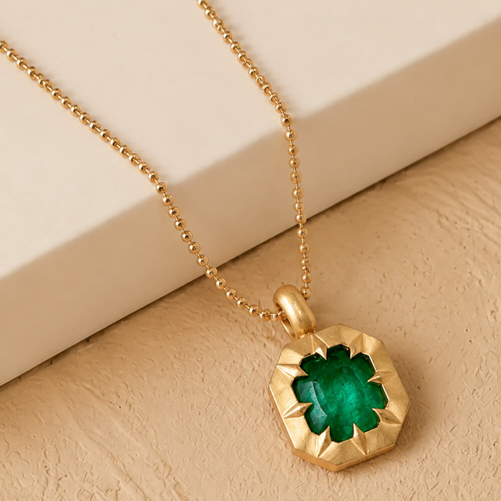 Vintage Yellow Gold Emerald Cut Emerald Sapphire Pendant Necklace For Women