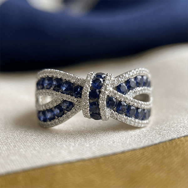 Bow Knot Design Round Cut Blue & White Sapphire Wedding Ring