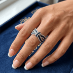 Bow Knot Design Round Cut Blue & White Sapphire Wedding Ring