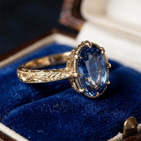 Vintage Claw Prong Design Golden Oval Cut Blue Sapphire Solitaire Engagement Ring