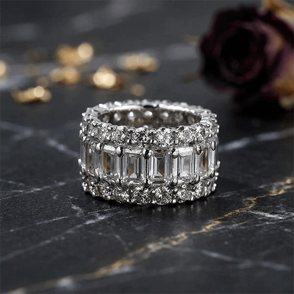 High-End Double Layer Emerald & Round Cut White Sapphire Eternity Wedding Band For Women