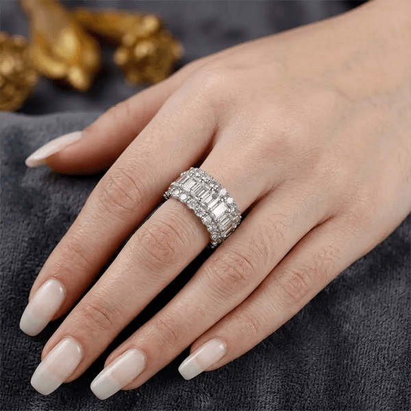 High-End Double Layer Emerald & Round Cut White Sapphire Eternity Wedding Band For Women