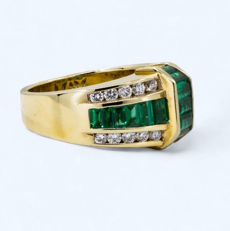 Vintage Golden Emerald Cut Emerald Sapphire Wedding Band For Women Belovegrace