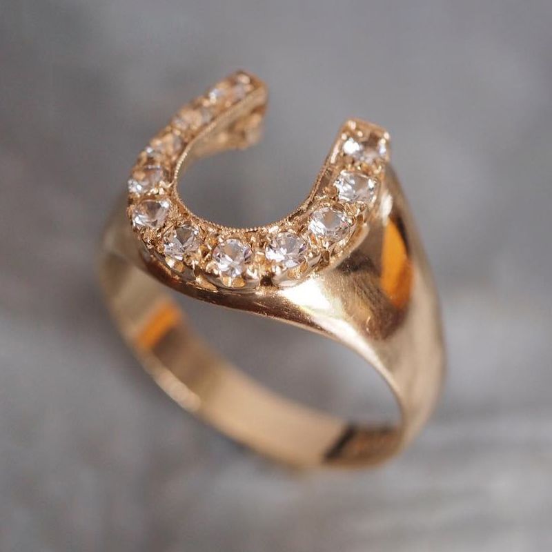 Vintage Horseshoe Design White Sapphire Round Cut Ring For Women Belovegrace
